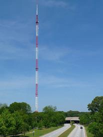 https://upload.wikimedia.org/wikipedia/commons/thumb/2/20/WSB-TV_tower.JPG/768px-WSB-TV_tower.JPG